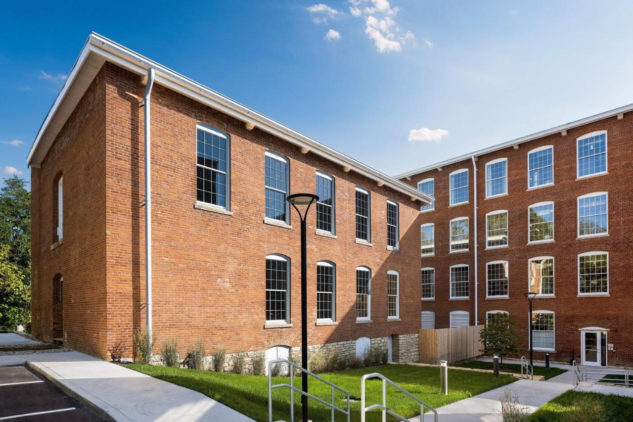 Fairfield Inn & Suites Madison Historic Eagle Cotton Mill Esterno foto