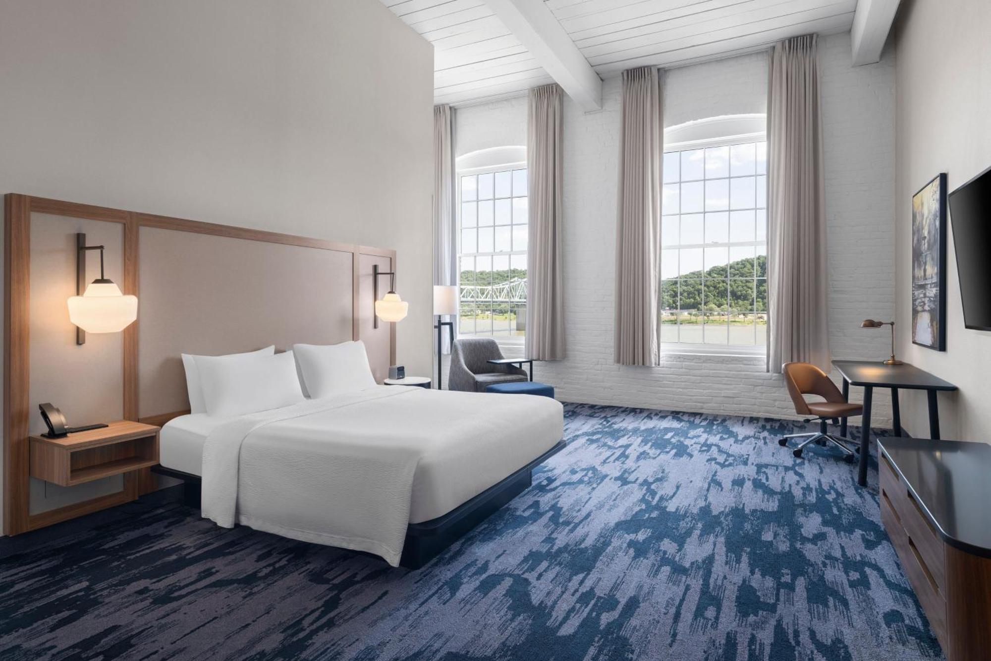 Fairfield Inn & Suites Madison Historic Eagle Cotton Mill Esterno foto