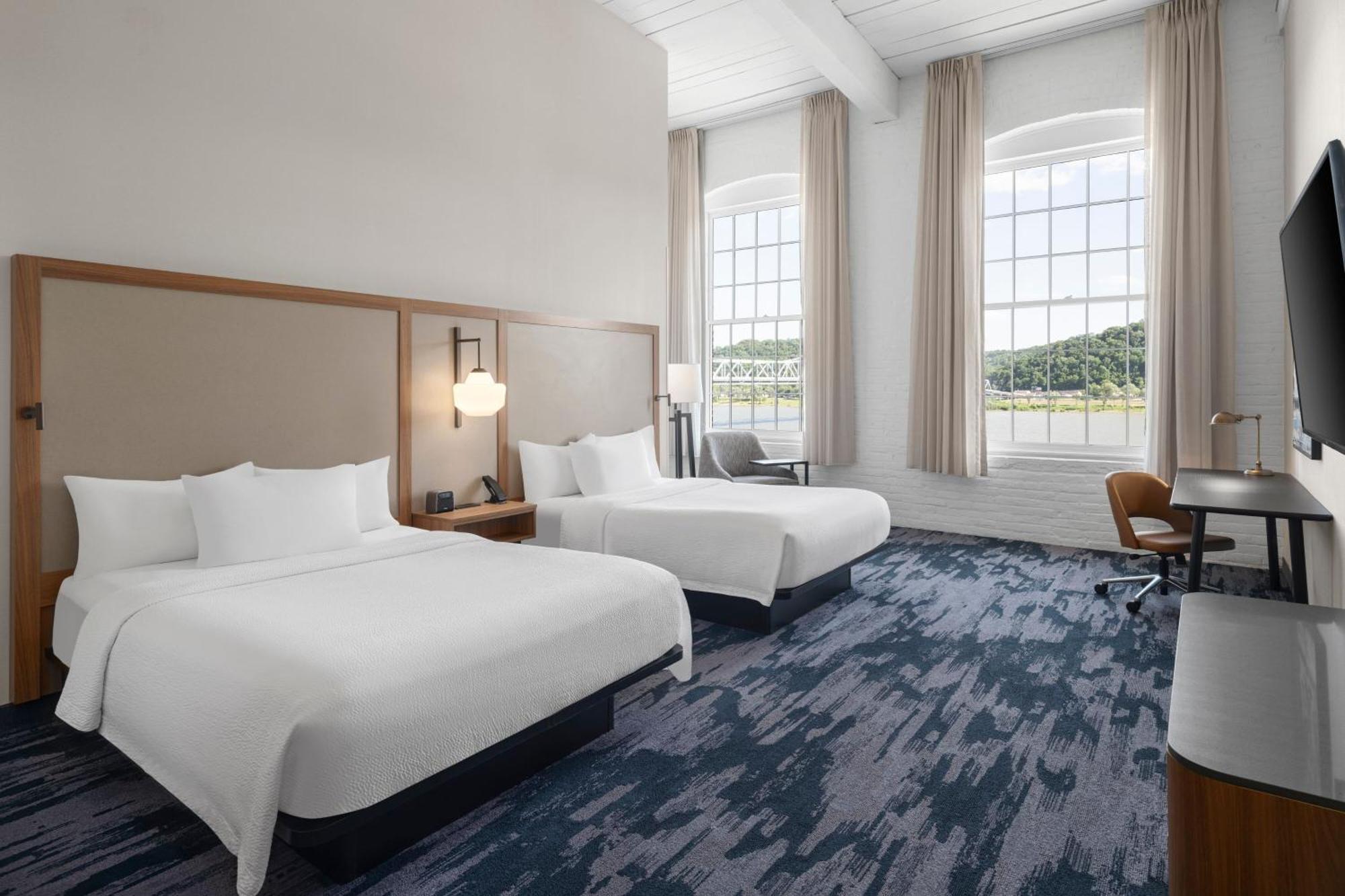 Fairfield Inn & Suites Madison Historic Eagle Cotton Mill Esterno foto